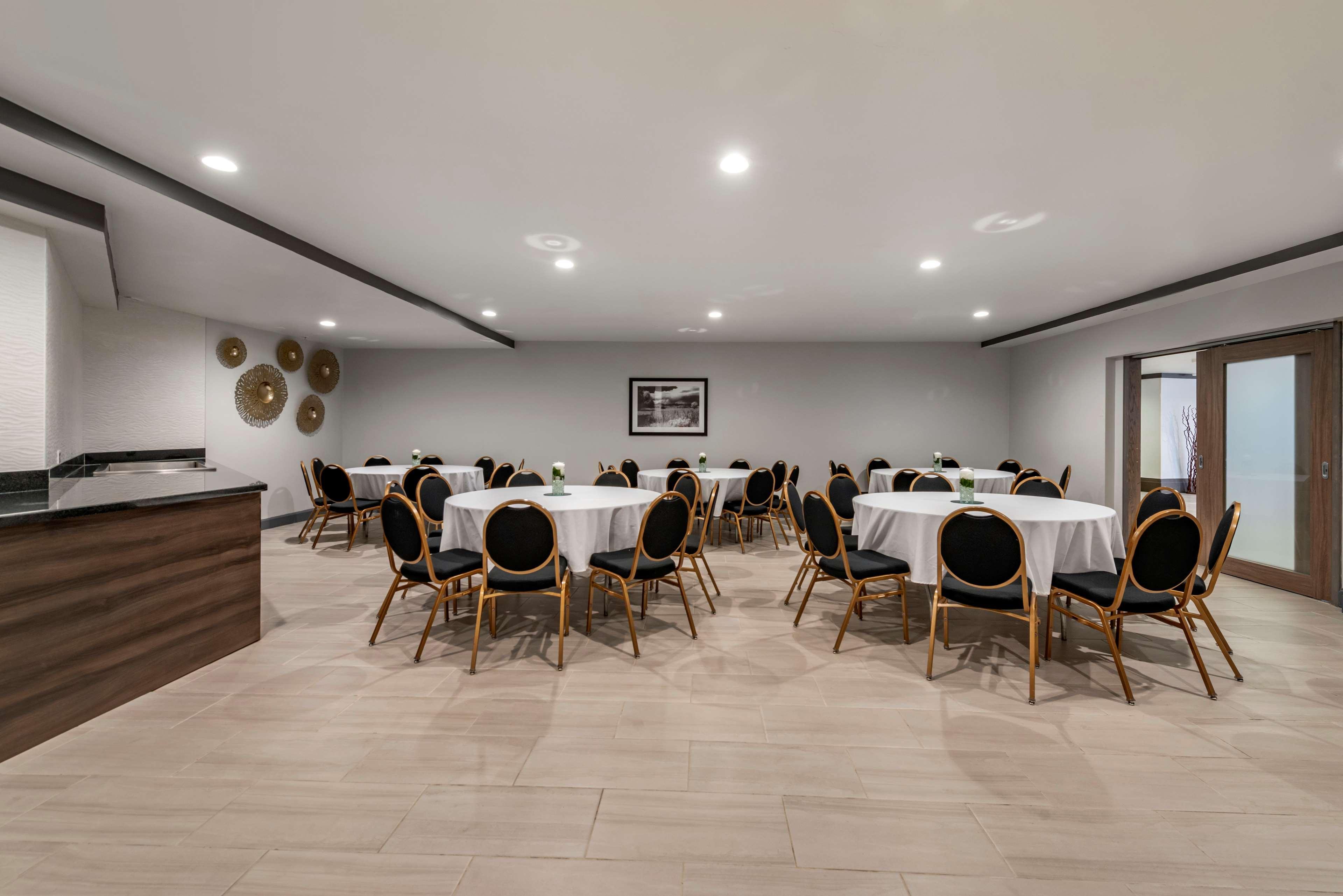 Best Western Premier Denver East المظهر الخارجي الصورة