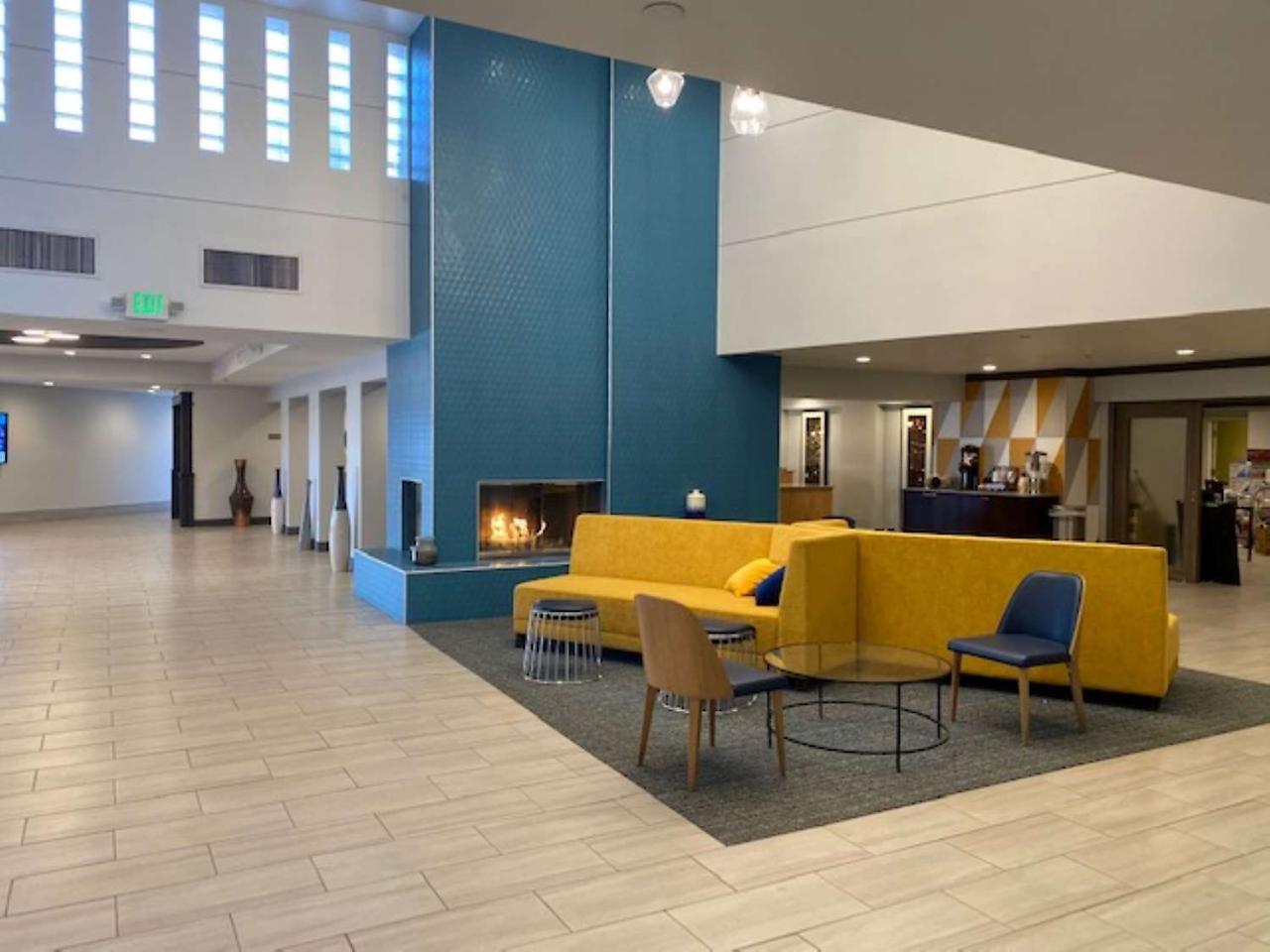 Best Western Premier Denver East المظهر الخارجي الصورة